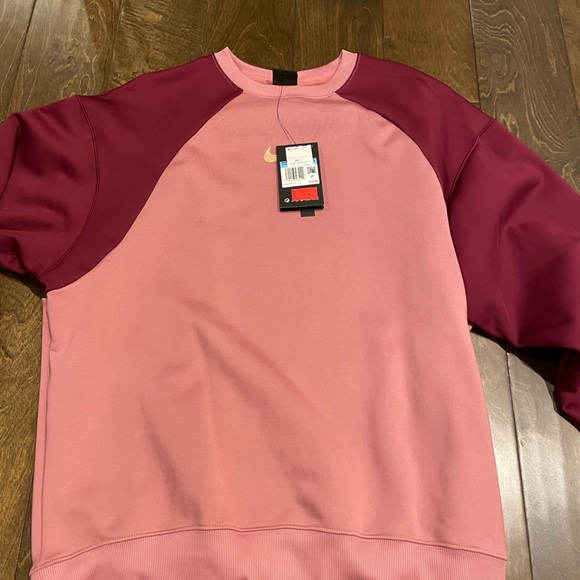 Nike performance fleece sweatshirt. Ladies size M. NWT. - Picture 2 of 3